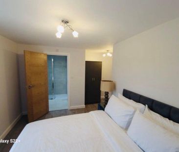 4 bedroom house of multiple occupation to rent - Photo 5