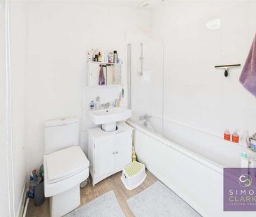 Grove Road, North Finchley, N12 - Photo 1