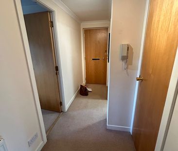 2 Bed Flat, Riverside Drive, AB11 - Photo 3