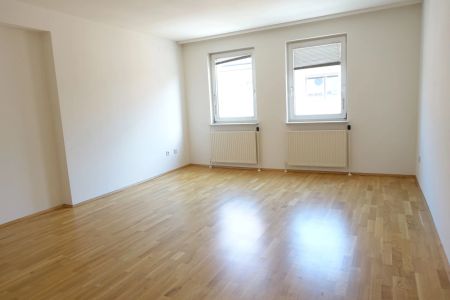 RUHIGE HÜBSCHE 2 ZIMMERWOHNUNG - NÄHE BRÜNNERSTRASSE - Garagenplatz - Photo 4