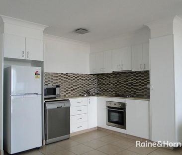 708/22-24 ROSEBERRY ST, Gladstone, QLD 4680 - Photo 4