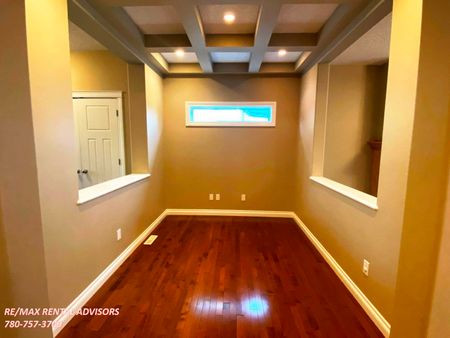 722 Adams Way Southwest - Photo 2