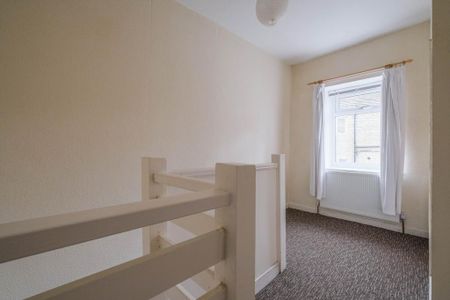 2 bedroom terraced house to rent - Photo 5