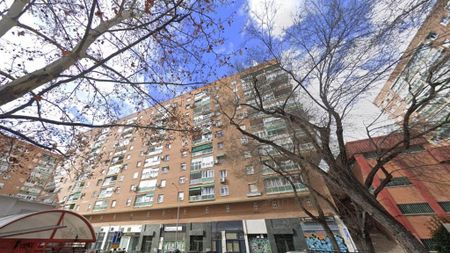 Calle de la Isla de Ons, Madrid, Community of Madrid 28035 - Photo 5