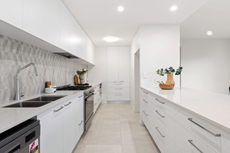 1/52A Gloucester Rd, Buderim QLD 4556 - House For Rent | Domain - Photo 4