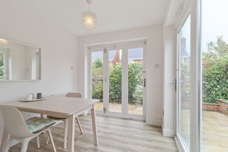 Howard Avenue, Lymm - Photo 2