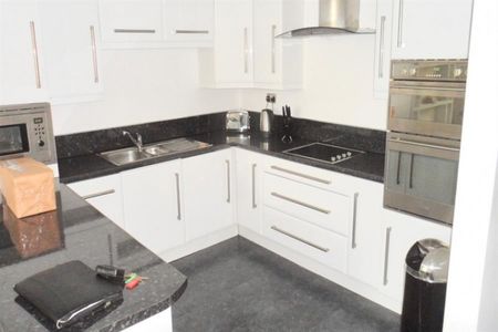 2 Bedroom Apartment To Let - Photo 3