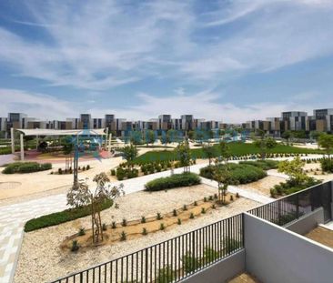 3BR +MAID | CLOSE TO THE POOL | LOWEST PRICE - Photo 3