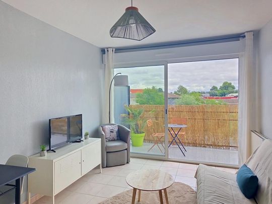 Location Appartement 3 pièces Meublé 52m² LIBOURNE 33500 - Photo 1
