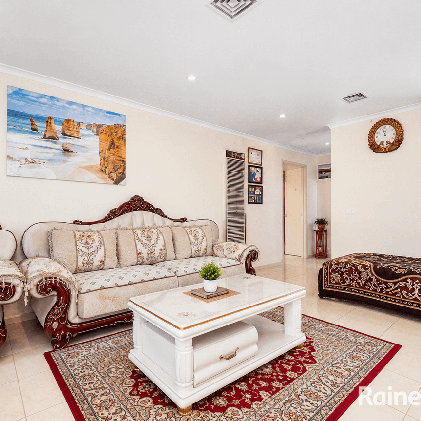 A Perfect Blend of Space, Comfort and Lifestyle Appeal - Photo 1