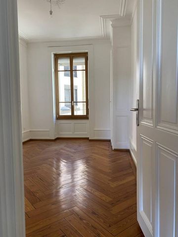 Appartement de 4 pièces au 2ème étage - Photo 2