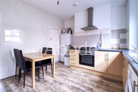 3 bedroom house to rent - Photo 2
