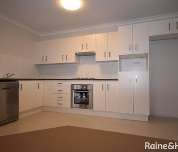 2 Bedroom Duplex - Photo 3