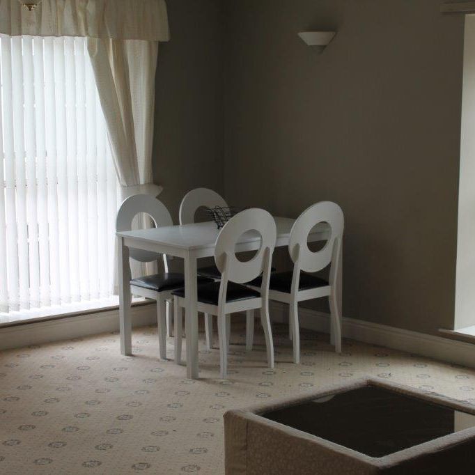 3 bedroom private hall to rent - Photo 1