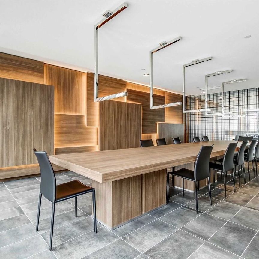 For Lease - 5240 Dundas Street Unit# B 507, Burlington, Ontario - Photo 1