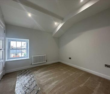 4 bedroom apartment to rent - Photo 5