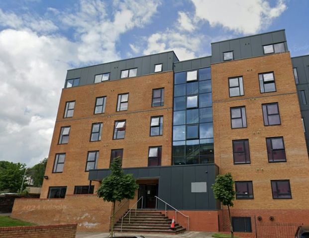 Studio flat to rent on - Photo 1
