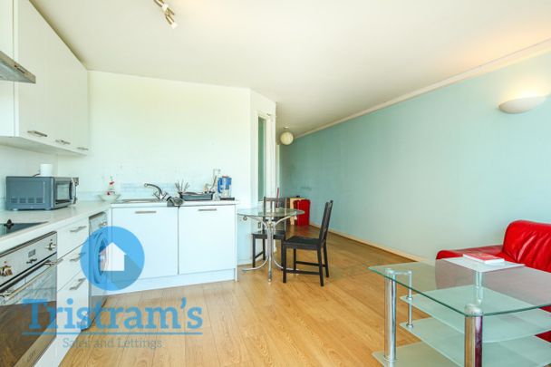 1 bed Apartment for Rent - Photo 1