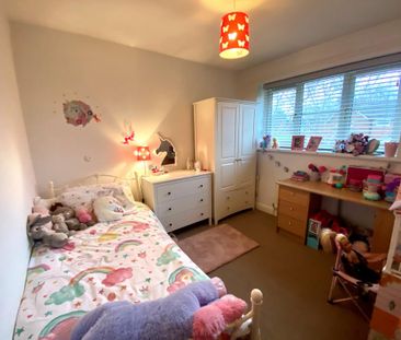 3 bedroom semi-detached house to rent - Photo 5