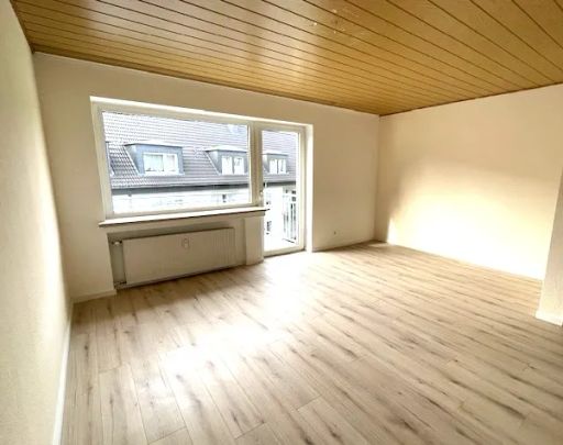 Steeler Straße - helle 3-Zimmer mit Balkon! - Photo 1