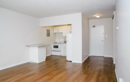 2300 Portage Avenue, Manitoba, R3J 0M4, Winnipeg - Photo 4