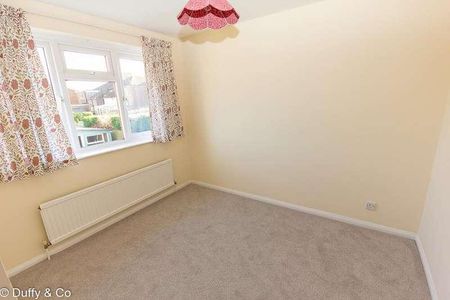 Marle Avenue, Burgess Hill, West Sussex, RH15 - Photo 5