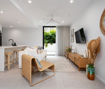 Furnished Palm Beach Apartment with Huge Private Terrace | 3-Month ... - Photo 2