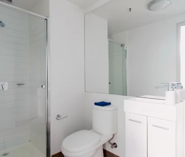 1 Bedroom with balcony style 2 - Photo 5