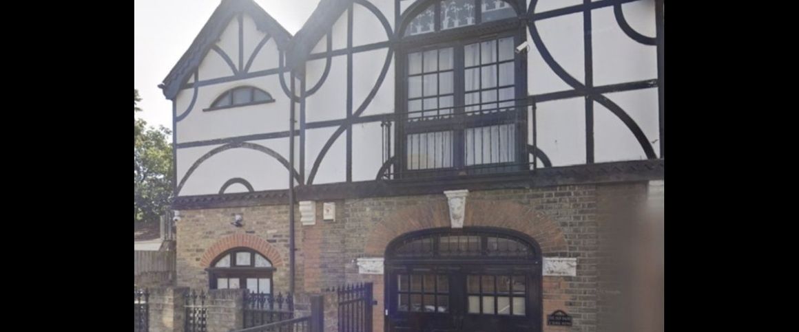 3 Bed End Terrace, York Mews, IG1 - Photo 1