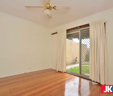Well Maintained property in a prime location! - Photo 3