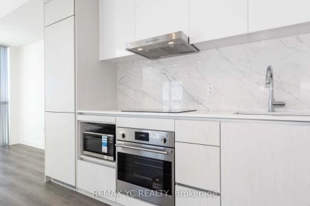 28 Interchange Way #3910 - Photo 4