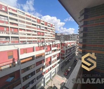 Alquiler de piso en Calle Islas Canarias - Photo 3