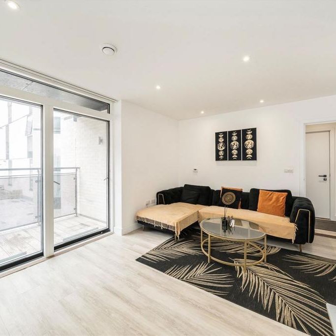 2 bedroom flat to rent - Photo 1