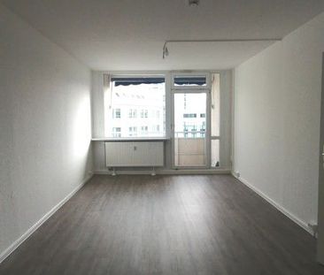 Ab sofort! Schöne 2-Zimmer-Wohnung mit Ostbalkon! - Photo 3