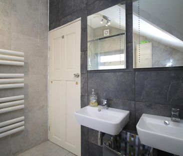 3 bedroom detached house to rent - Photo 5