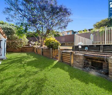 Spacious 3-Bedroom Home with Pool & Alfresco Living - Photo 6