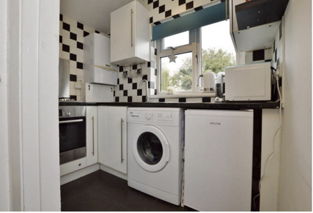 1 bedroom flat to rent - Photo 5
