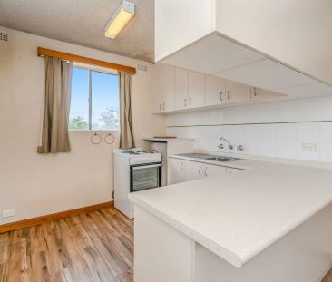 Unit 2/11 Tryon Street, Hackett. - Photo 1