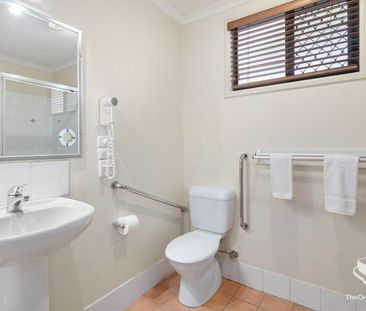Gold Coast Short Term Rental Accommodation, Lorikeet Lodge, Min 4 w... - Photo 4