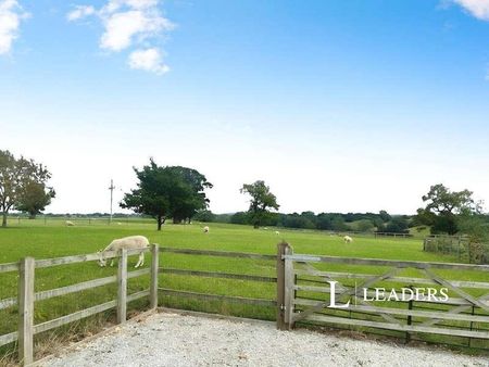 Snape Barns, Snape Hall Lane, CW2 - Photo 4