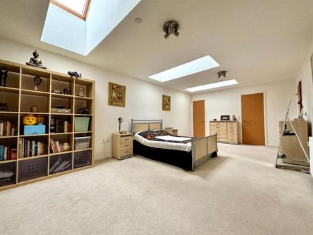2 bedroom flat to rent - Photo 5