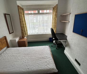 7 bedroom house share to rent - Photo 3