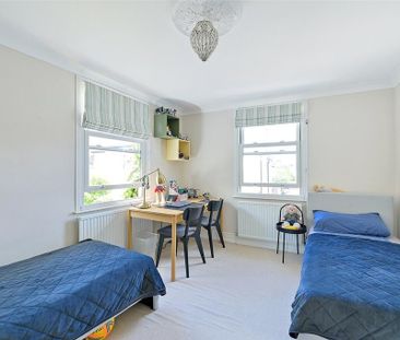 3 bedroom semi-detached house to rent - Photo 6