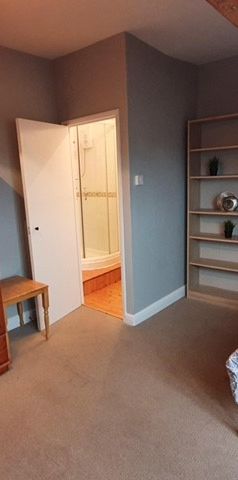 Lovely Double Room in Professional House Share - City Centre - Photo 1