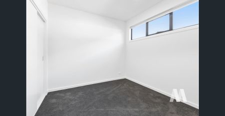 Modern Living Meets Reservoir Charm - Photo 3