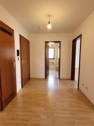 ** Super schöne 2-Zimmer-Wohnung, mit SÜD-BALKON in begehrter Wohnlage in Schwabach ** - Foto 1