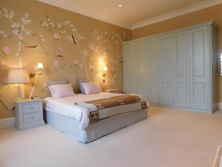 3 bedroom flat to rent - Photo 5