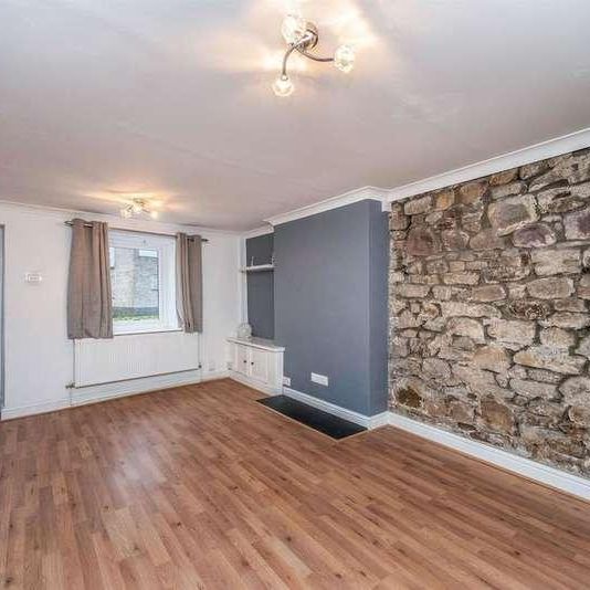 St Johns Crescent, NP10 - Photo 1