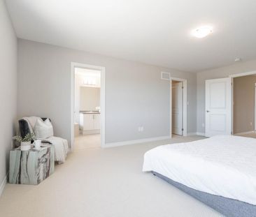 For Lease - 208 Prescott Drive, Clearview, Ontario - Photo 4