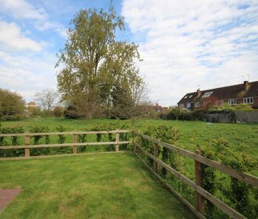 2 bedroom detached bungalow to rent - Photo 2